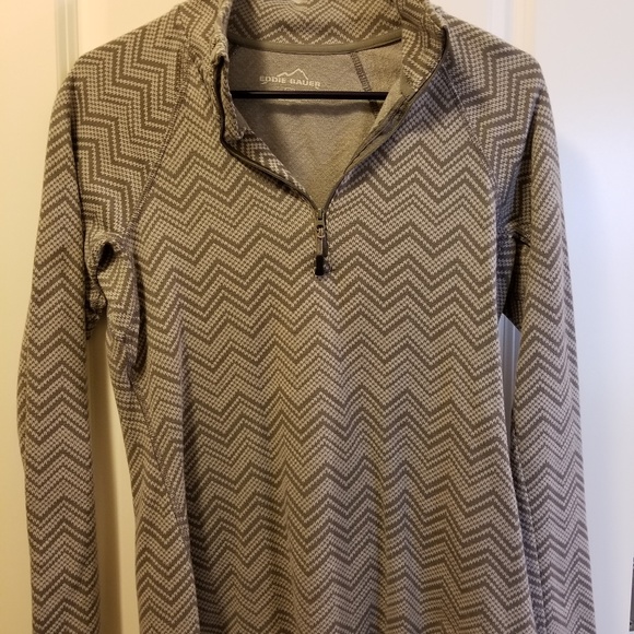 Eddie Bauer gray pullover - Picture 5 of 5